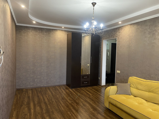 Продам однокомнатную (1-комн.) квартиру, Красногорский б-р, 46, Красногорск г