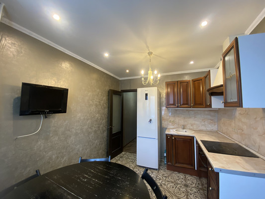 Продам однокомнатную (1-комн.) квартиру, Красногорский б-р, 46, Красногорск г