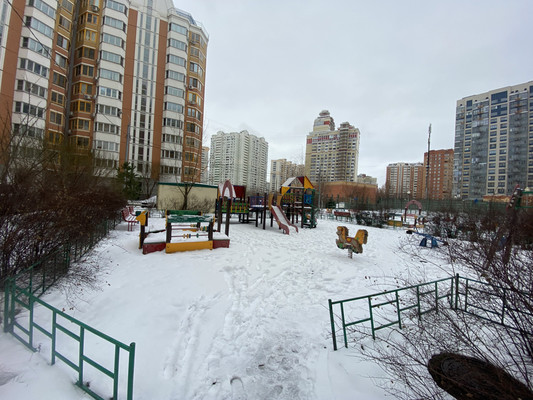 Продам однокомнатную (1-комн.) квартиру, Красногорский б-р, 46, Красногорск г