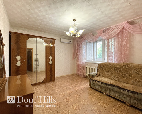 Продам трехкомнатную (3-комн.) квартиру, Черникова ул, 39, Волгодонск г