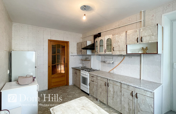 Продам трехкомнатную (3-комн.) квартиру, Черникова ул, 39, Волгодонск г