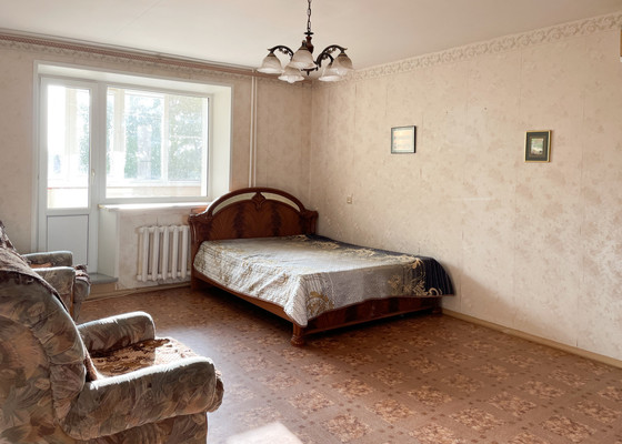 Продам трехкомнатную (3-комн.) квартиру, Черникова ул, 39, Волгодонск г