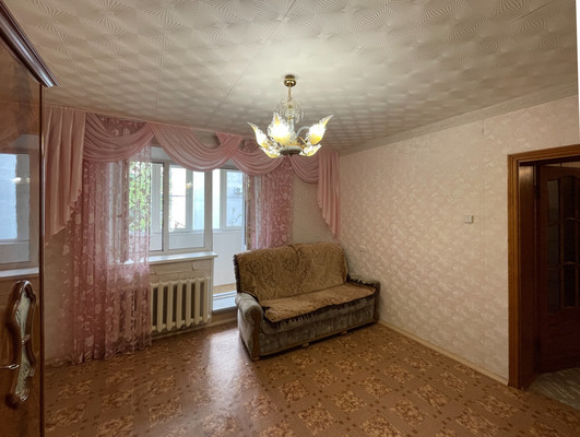 Продам трехкомнатную (3-комн.) квартиру, Черникова ул, 39, Волгодонск г