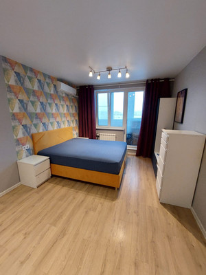 Продам двухкомнатную (2-комн.) квартиру, Дубнинская ул, 27к1, Москва г