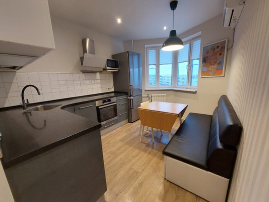 Продам двухкомнатную (2-комн.) квартиру, Дубнинская ул, 27к1, Москва г