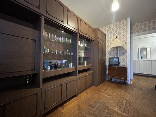 Продам трехкомнатную (3-комн.) квартиру, Дмитрия Ульянова ул, 43к1, Москва г