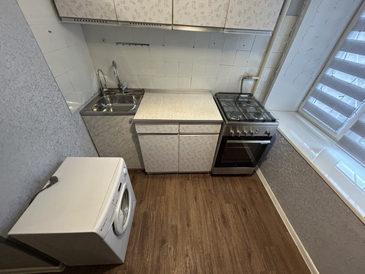 Продам трехкомнатную (3-комн.) квартиру, Дмитрия Ульянова ул, 43к1, Москва г