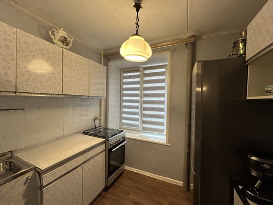 Продам трехкомнатную (3-комн.) квартиру, Дмитрия Ульянова ул, 43к1, Москва г