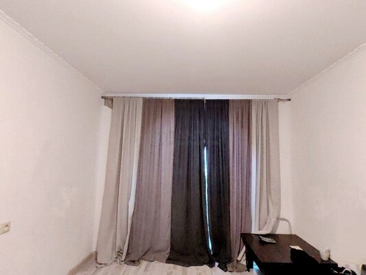 Продам однокомнатную (1-комн.) квартиру, Каширское ш, 102к1, Москва г