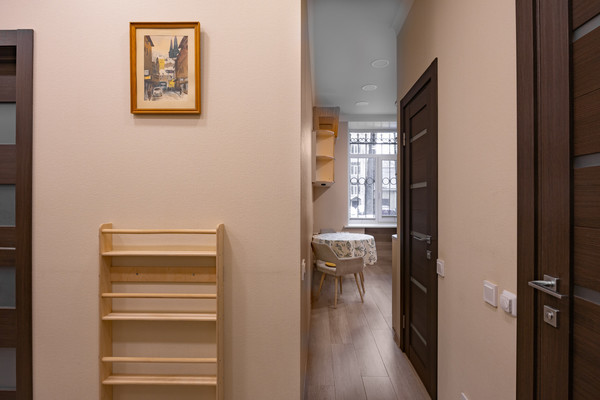 Сдам двухкомнатную (2-комн.) квартиру, Тверская ул, 18, Санкт-Петербург г