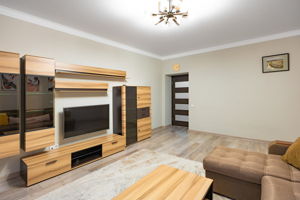 Сдам двухкомнатную (2-комн.) квартиру, Тверская ул, 18, Санкт-Петербург г