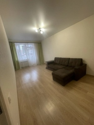 Продам трехкомнатную (3-комн.) квартиру, Венеры ул, 9/5, Верхнетемерницкий п