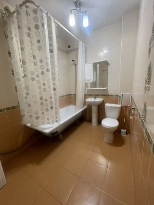 Продам трехкомнатную (3-комн.) квартиру, Венеры ул, 9/5, Верхнетемерницкий п