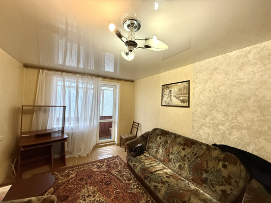 Продам двухкомнатную (2-комн.) квартиру, Киевская ул, 94, Симферополь г