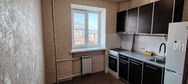 Продам двухкомнатную (2-комн.) квартиру, Ленина пр-кт, 20, Новороссийск г