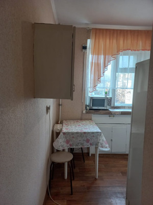 Продам двухкомнатную (2-комн.) квартиру, Чехова ул, 36, Казань г