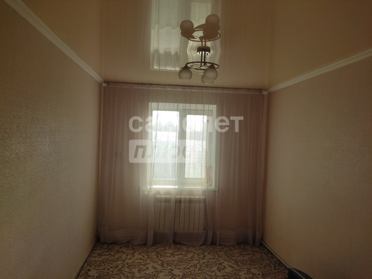 Продам трехкомнатную (3-комн.) квартиру, Центральная ул, 10, Степной п