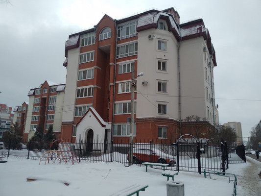 Продам двухкомнатную (2-комн.) квартиру, Бакунина ул, 135, Пенза г
