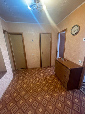 Продам трехкомнатную (3-комн.) квартиру, Луначарского ул, 102, Армавир г