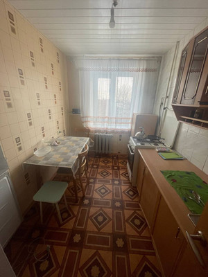 Продам трехкомнатную (3-комн.) квартиру, Луначарского ул, 102, Армавир г