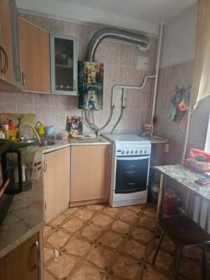 Продам двухкомнатную (2-комн.) квартиру, Халтурина ул, 185, Армавир г