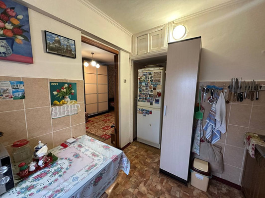 Продам однокомнатную (1-комн.) квартиру, Черноморская ул, 98, Кропоткин г