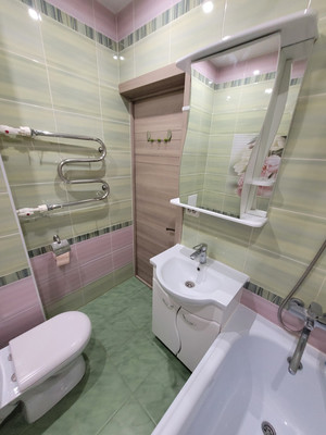 Продам двухкомнатную (2-комн.) квартиру, Самаровская ул, 1, Ханты-Мансийск г