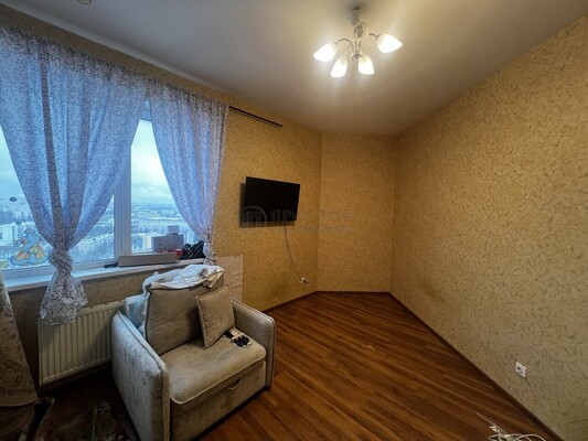 Продам двухкомнатную (2-комн.) квартиру, Михневская ул, 8, Москва г