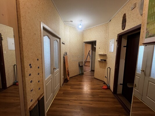 Продам двухкомнатную (2-комн.) квартиру, Михневская ул, 8, Москва г