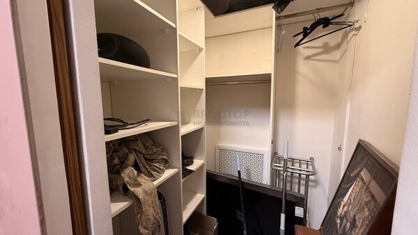 Продам однокомнатную (1-комн.) квартиру, Сокольнический Вал ул, 24к3, Москва г