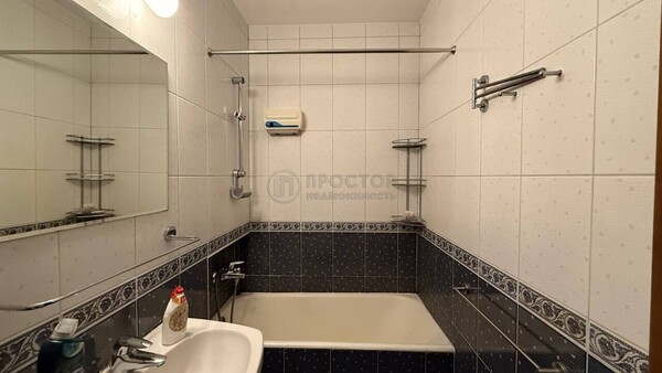 Продам однокомнатную (1-комн.) квартиру, Сокольнический Вал ул, 24к3, Москва г