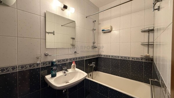 Продам однокомнатную (1-комн.) квартиру, Сокольнический Вал ул, 24к3, Москва г