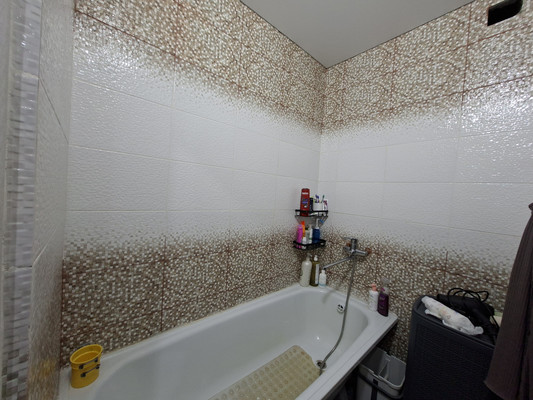 Продам двухкомнатную (2-комн.) квартиру, Ленинградская ул, 189, Тихорецк г