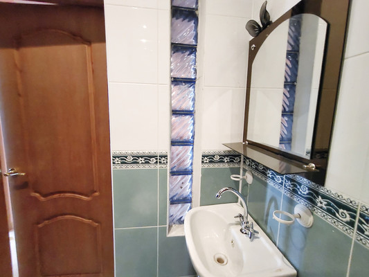 Продам многокомнатную квартиру, Заречная ул, 25, Полтево д