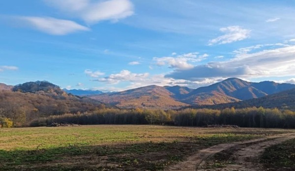 Продам землю для коммерческого использования 10 соток, Фермерское хоз., Даховская ст-ца