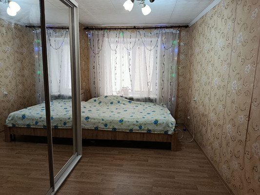 Продам трехкомнатную (3-комн.) квартиру, Нижнегорская ул, 41, Белогорск г