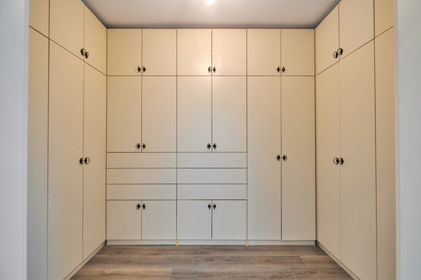 Продам таунхаус, Адмирала Лазарева ул, 84к4, Москва г, 0 км от города