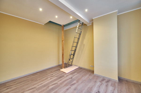 Продам таунхаус, Адмирала Лазарева ул, 84к4, Москва г, 0 км от города