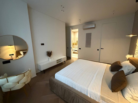 Продам двухкомнатную (2-комн.) квартиру, Шмитовский проезд, 39к6, Москва г