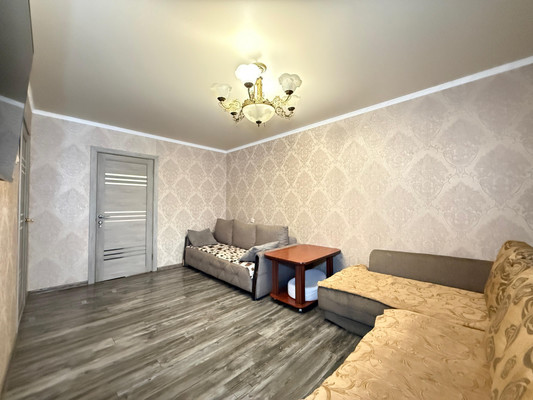 Продам двухкомнатную (2-комн.) квартиру, Калмыкова ул, 235, Нальчик г