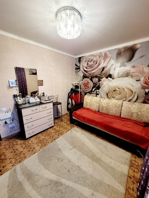 Продам двухкомнатную (2-комн.) квартиру, Светлая ул, 1, Осиново с