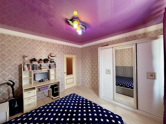 Продам трехкомнатную (3-комн.) квартиру, Баксанское ш, 55, Чегем г