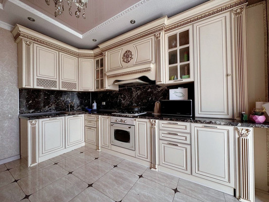 Продам трехкомнатную (3-комн.) квартиру, Баксанское ш, 55, Чегем г