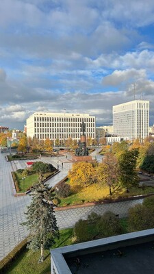 Продам двухкомнатную (2-комн.) квартиру, Калужская пл, 1к1, Москва г