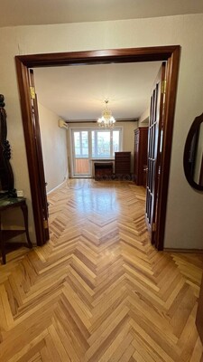 Продам двухкомнатную (2-комн.) квартиру, Калужская пл, 1к1, Москва г