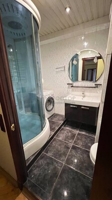 Продам двухкомнатную (2-комн.) квартиру, Калужская пл, 1к1, Москва г