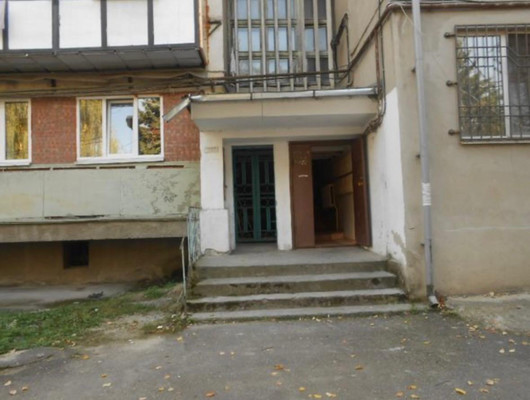 Продам трехкомнатную (3-комн.) квартиру, Тарчокова ул, 30, Нальчик г