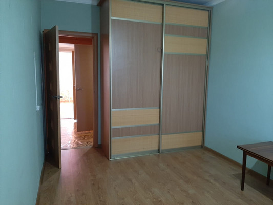 Продам трехкомнатную (3-комн.) квартиру, Октябрьская ул, 110, Тихорецк г