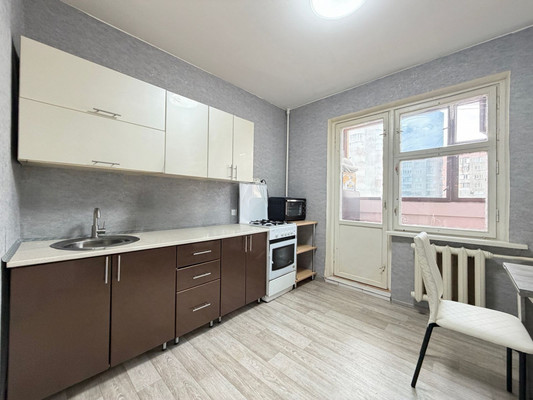 Продам двухкомнатную (2-комн.) квартиру, Тарчокова ул, 54кВ, Нальчик г