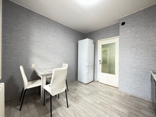 Продам двухкомнатную (2-комн.) квартиру, Тарчокова ул, 54кВ, Нальчик г